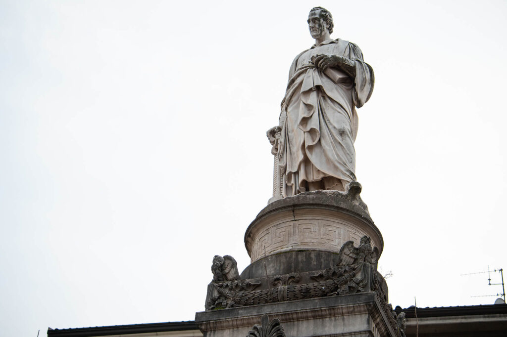 Monumento ad Alessandro Volta